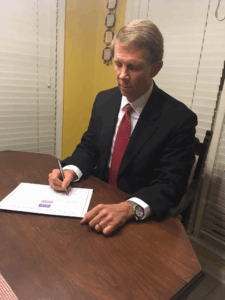 AL cd2 Rich Hobson signing term limits pledge