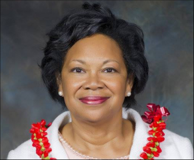 ConsueloAndersonHawaii signs term limits pledge