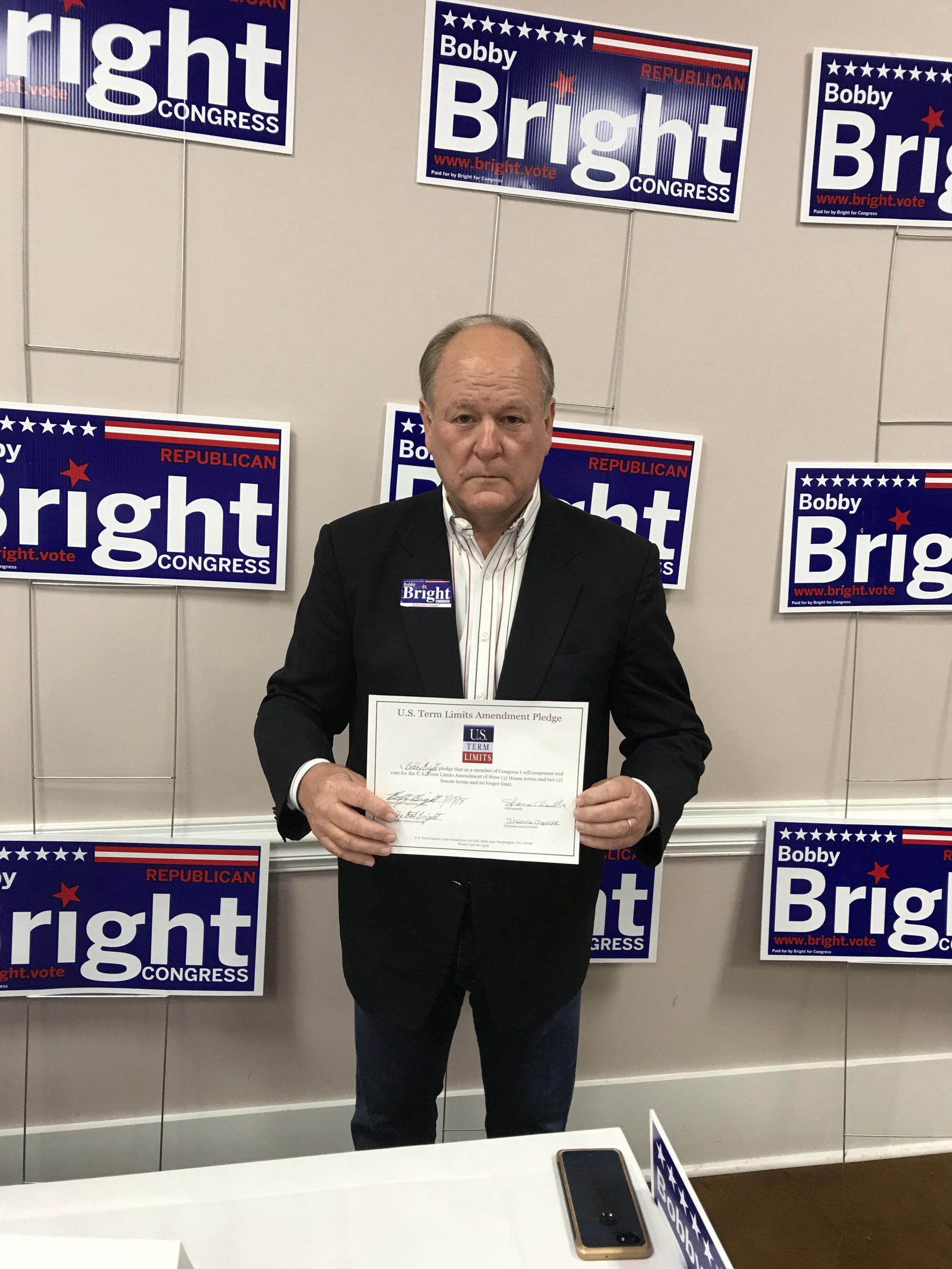 Bobbybright signs term limits pledge