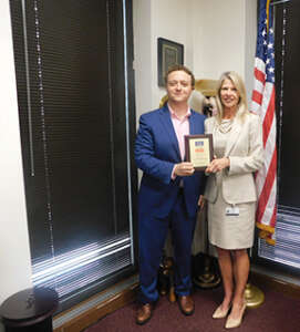 SenDebbieMayfield receives term limits champion award
