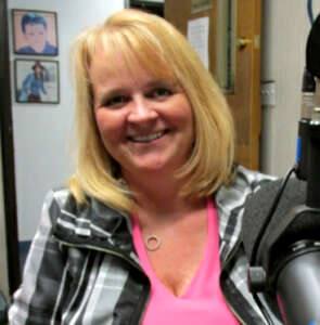 Holly Robichaud hosts term limits breaking news for U.S. Term Limits