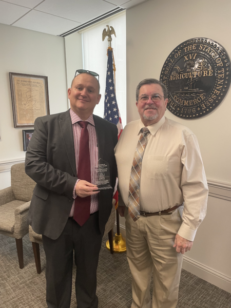 Rep. Rick Eldridge Receives Plaque for Signing U.S. Term Limits Pledge ...