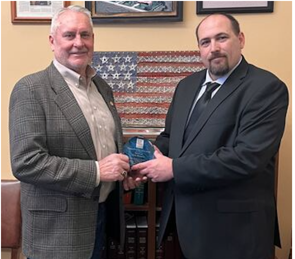 Senator Dave Murman Receives Plaque for Signing U.S. Term Limits Pledge ...