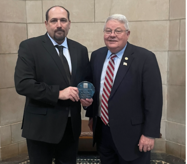 Senator Rick Holdcroft Receives Plaque for Signing U.S. Term Limits ...